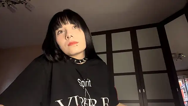 gothicq online show from 05-04-26, 02:02
