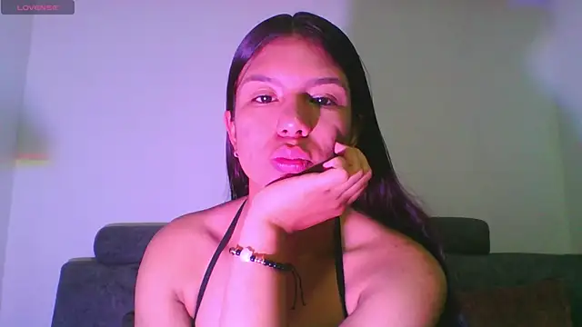 FernandaHils online show from 05-05-26, 12:57