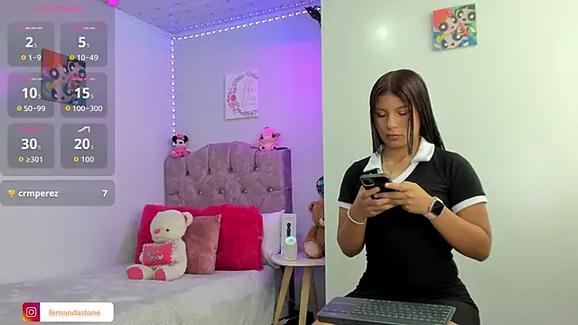 Snapshot of FernandaHils chatting on 07-28-26, 07:39 FernandaHils online show from 07-28-26, 07:39
