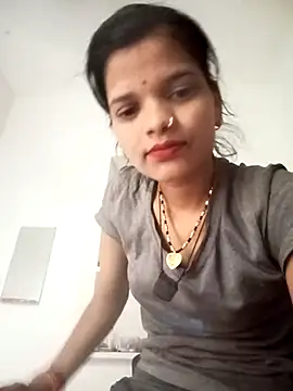 Student garl 1 online show from 05-05-26, 08:44