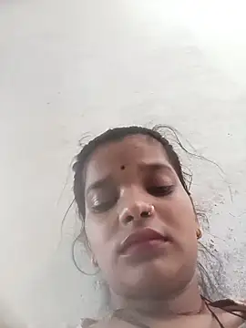 Snapshot of Student_garl_1 chatting on 06-20-26, 09:23 Student garl 1 online show from 06-20-26, 09:23