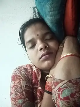 Snapshot of Student_garl_1 chatting on 07-08-26, 11:42 Student garl 1 online show from 07-08-26, 11:42