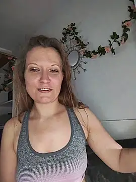 Candy Cougar online show from 06-20-26, 07:00