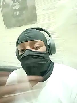 GluedDisorder online show from 05-05-26, 04:09