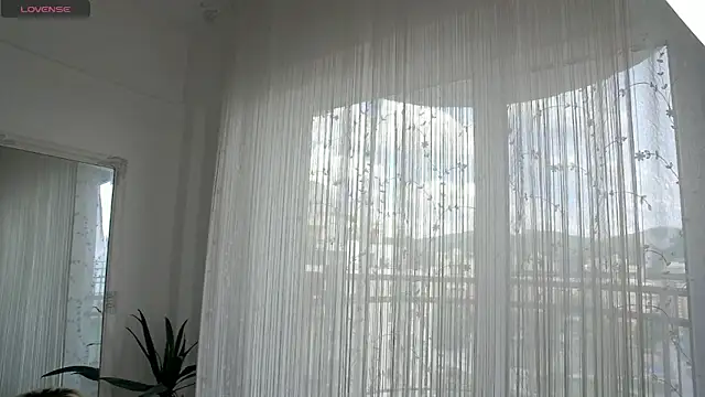 Snapshot of Belle_Blondy chatting on 05-11-26, 10:54 Belle Blondy online show from 05-11-26, 10:54
