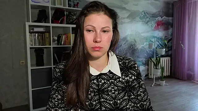 Snapshot of Dana-Queendom chatting on 05-18-26, 04:18 Dana-Queendom online show from 05-18-26, 04:18