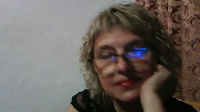 ElizabethGorden online show from 07-04-26, 06:14