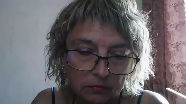 ElizabethGorden online show from 07-10-26, 05:45