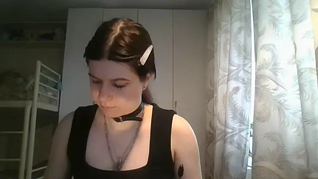 GrayceDeclet online show from 06-19-26, 05:23