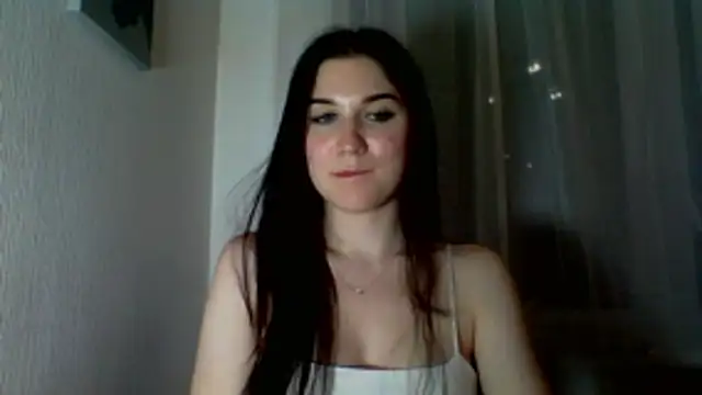 Snapshot of Katiee_Foxi chatting on 05-11-26, 08:28 Katiee Foxi online show from 05-11-26, 08:28