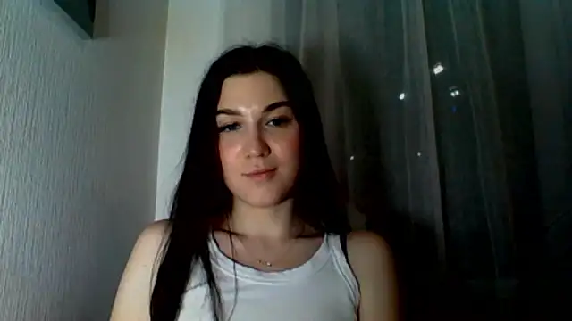 Snapshot of Katiee_Foxi chatting on 06-13-26, 09:35 Katiee Foxi online show from 06-13-26, 09:35