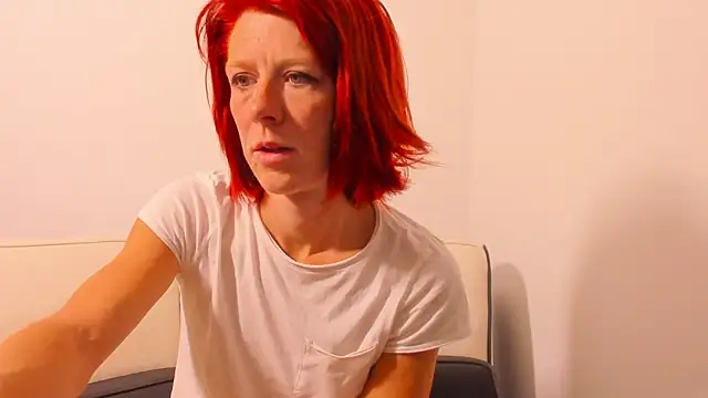PoppyBoop online show from 06-11-26, 06:22