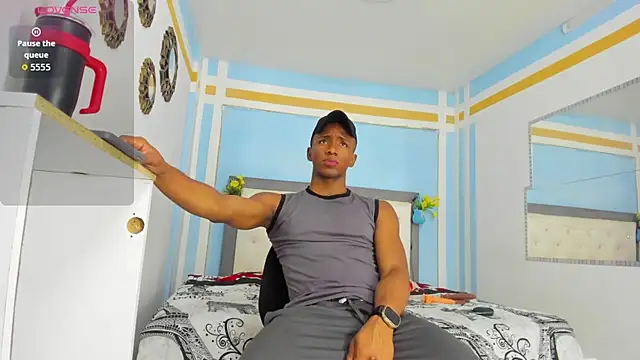 CloeHuffman online show from 06-22-26, 08:39