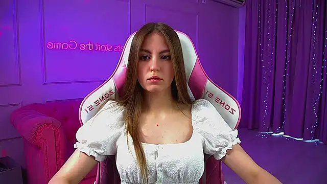 SofiaSarvains online show from 06-21-26, 06:16