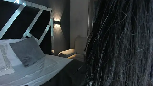 ParisRose  online show from 07-10-26, 07:05