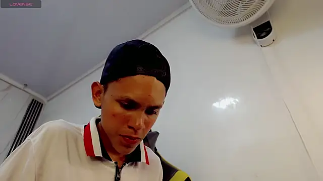 sombra 18 online show from 07-15-26, 11:10