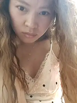 Snapshot of huiliu228 chatting on 05-10-26, 02:55 huiliu228 online show from 05-10-26, 02:55