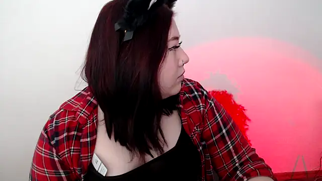 KarolinasHot online show from 05-05-26, 10:12