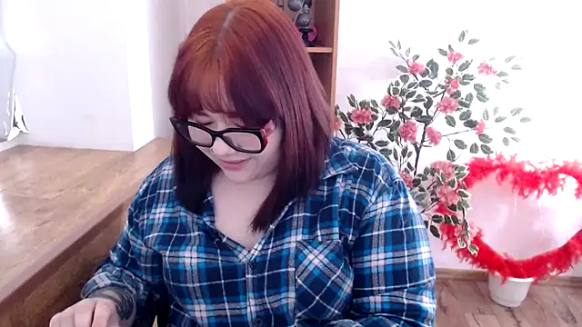 KarolinasHot online show from 06-17-26, 05:03