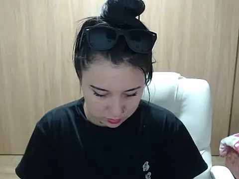 Haileey ross online show from 06-26-26, 01:32