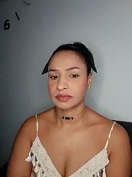 mell0102 online show from 05-11-26, 11:05