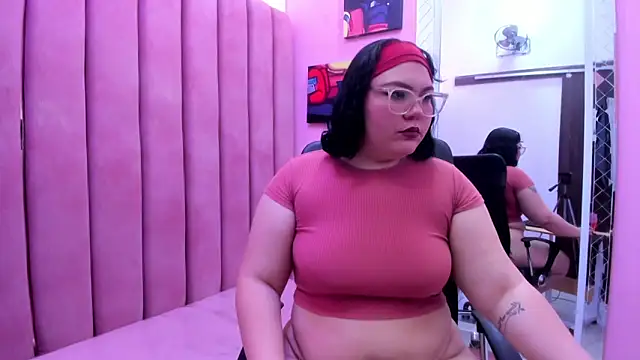 Sweet Nova  online show from 05-29-26, 12:25
