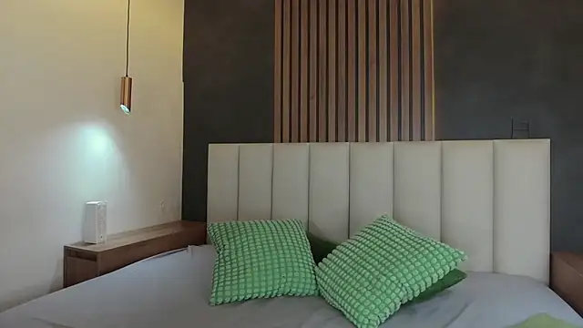 Luna and Jacksonn online show from 06-18-26, 03:07
