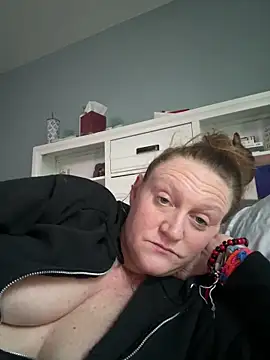Kellilyn10 online show from 06-18-26, 10:30