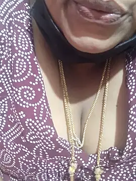tamilkavitha123 online show from 06-17-26, 07:11