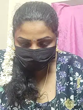 Snapshot of tamilkavitha123 chatting on 07-19-26, 06:00 tamilkavitha123 online show from 07-19-26, 06:00