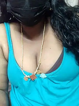Snapshot of tamilkavitha123 chatting on 07-28-26, 06:20 tamilkavitha123 online show from 07-28-26, 06:20