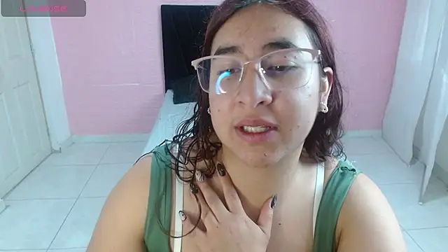 Snapshot of celeste16092020 chatting on 08-03-26, 02:44 celeste16092020 online show from 08-03-26, 02:44