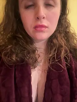 Zayaa27 online show from 05-10-26, 08:36