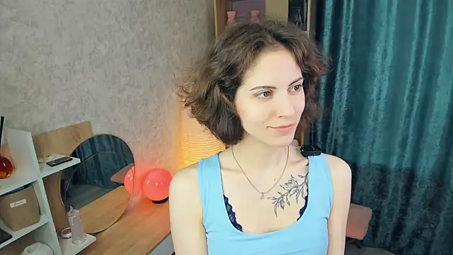 Snapshot of Kimasichka chatting on 06-25-26, 06:29 Kimasichka online show from 06-25-26, 06:29