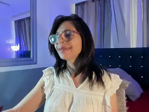 lena gray online show from 06-04-26, 04:57