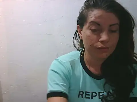 Snapshot of Brun3tt3n chatting on 02-16-25, 07:49 Brun3tt3n online show from 02-16-25, 07:49