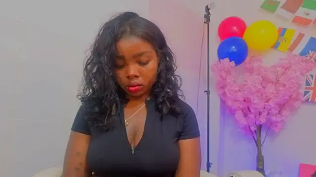 Snapshot of kilyetvera chatting on 06-25-26, 05:07 kilyetvera online show from 06-25-26, 05:07