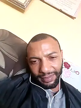 Snapshot of Camodick chatting on 02-03-25, 05:18 Camodick online show from 02-03-25, 05:18