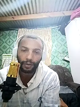 Snapshot of Camodick chatting on 02-14-25, 09:10 Camodick online show from 02-14-25, 09:10