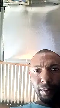 Snapshot of Camodick chatting on 02-24-25, 03:31 Camodick online show from 02-24-25, 03:31