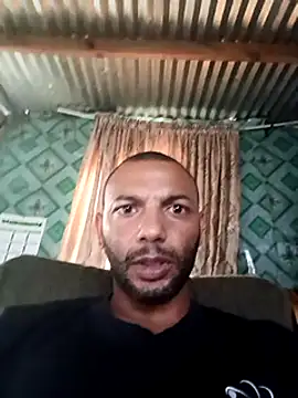 Snapshot of Camodick chatting on 02-28-25, 04:10 Camodick online show from 02-28-25, 04:10