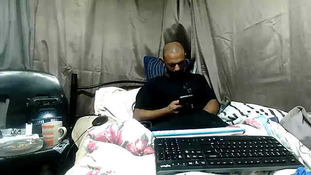 Camodick online show from 04-29-26, 04:16