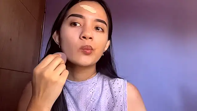 Snapshot of LiliaMadon chatting on 05-11-26, 01:00 LiliaMadon online show from 05-11-26, 01:00