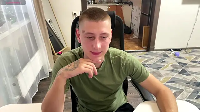 Snapshot of Keksik_ chatting on 05-23-26, 01:04 Keksik online show from 05-23-26, 01:04