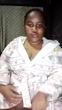 ChubbyMidgetxxx19 online show from 07-15-26, 05:40