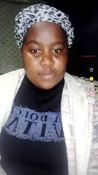ChubbyMidgetxxx19 online show from 07-30-26, 07:35