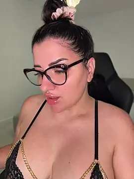 Snapshot of SophiePale chatting on 07-16-26, 08:09 SophiePale online show from 07-16-26, 08:09