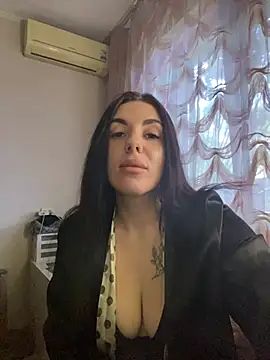Snapshot of IsabellaJoutes chatting on 07-24-26, 02:04 IsabellaJoutes online show from 07-24-26, 02:04