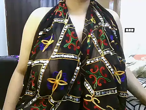 MISS CUTY  online show from 05-20-26, 06:36