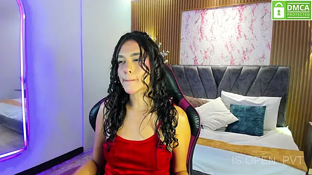 Aisha Vex online show from 06-19-26, 02:21